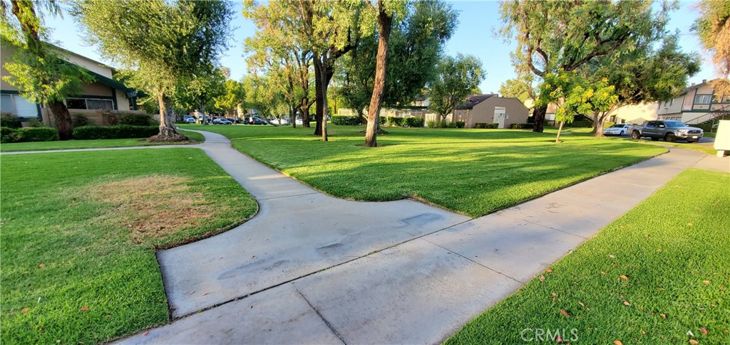 Residential Lease for rent at 5428 E Snow Wood Circle 82, Anaheim CA featuring 3 beds and 2 baths