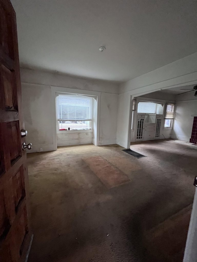 Residential for sale at 1715 1715 87Th Ave, Oakland CA featuring 2 beds and 1 bath