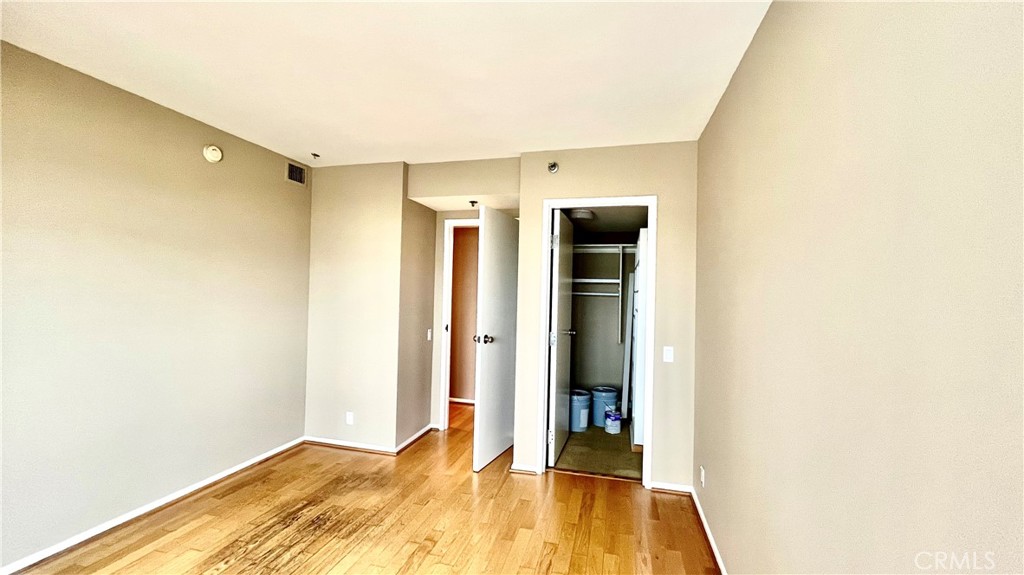 Residential Lease for rent at 525 E Seaside Way 1708, Long Beach CA featuring 2 beds and 2 baths