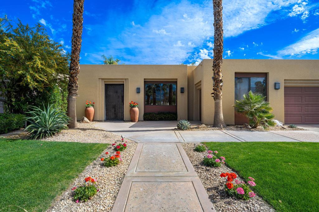 Residential for sale at 9 Via Haciendas, Rancho Mirage CA featuring 4 beds and 4 baths