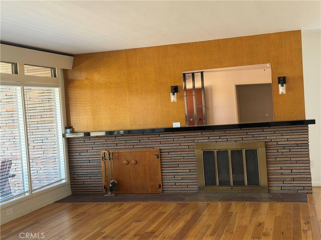 Residential Lease for rent at 3590 Buchanan Street, Riverside CA featuring 3 beds and 2 baths