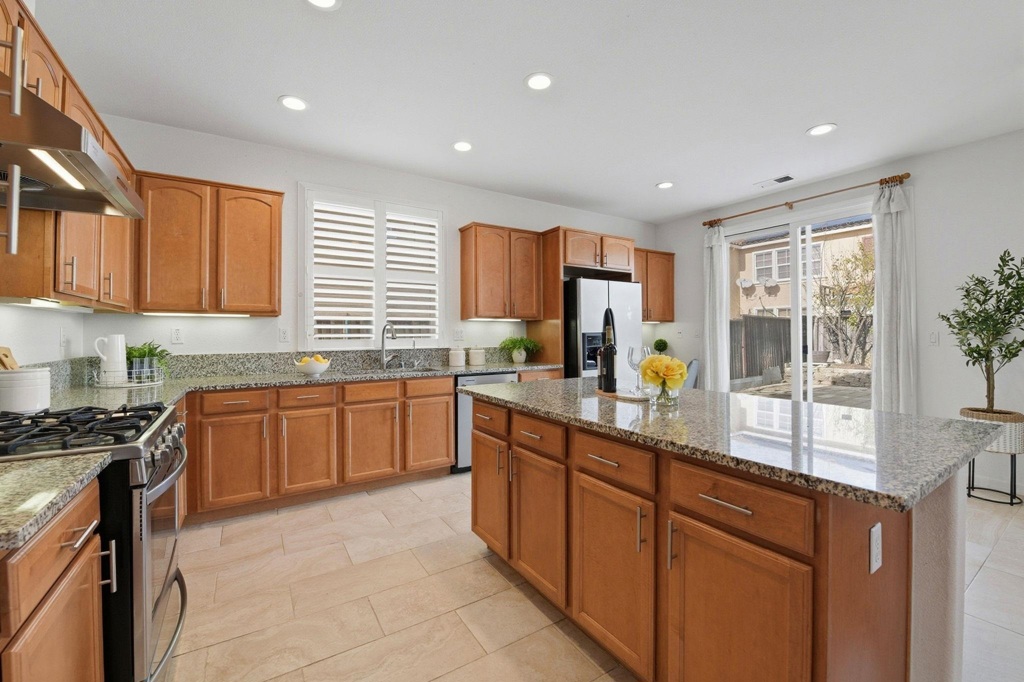 Residential for sale at 2883 2883 Seadrift, Hayward CA featuring 5 beds and 3 baths