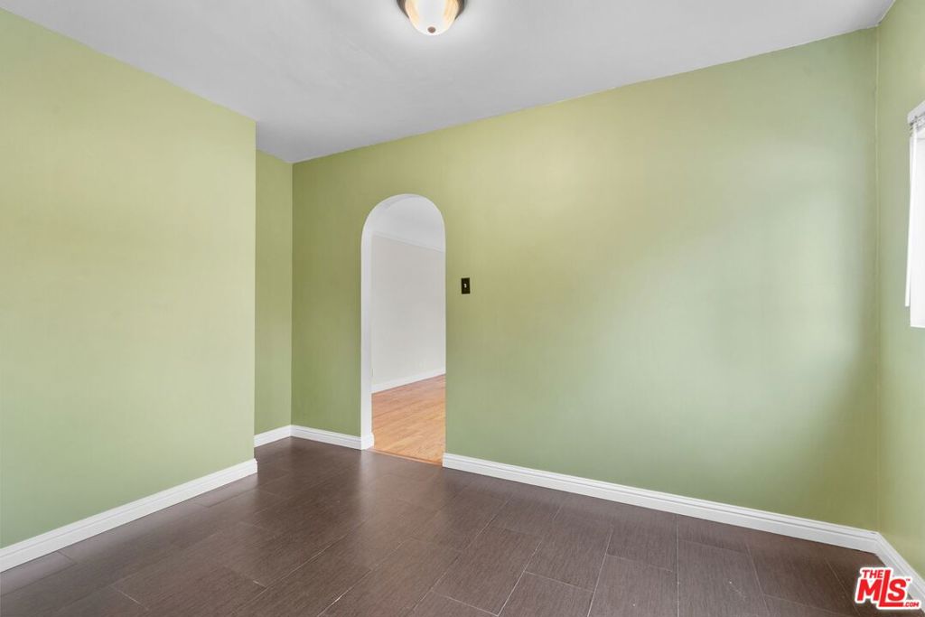 Residential Lease for rent at 8871 Gibson Street, Los Angeles, Los Angeles County CA featuring 3 beds and 2 baths