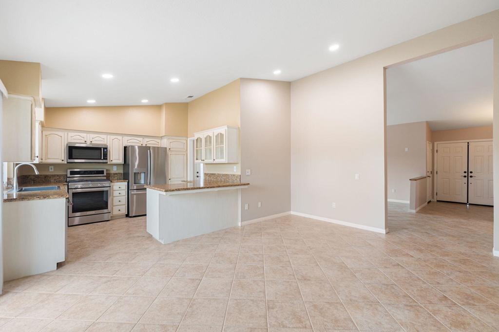 Residential Lease for rent at 44030 Mariposa Court, La Quinta CA featuring 4 beds and 2 baths