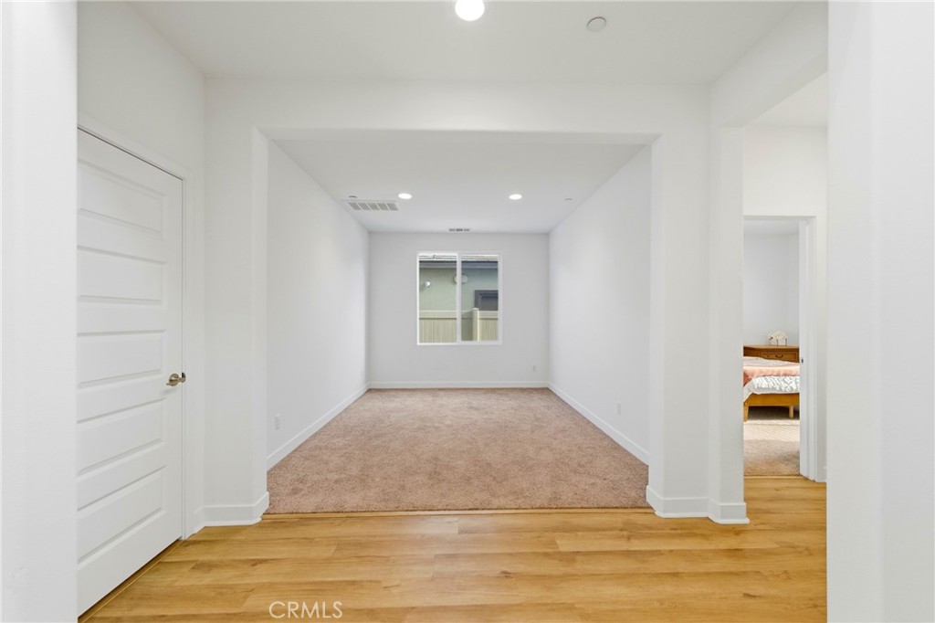 Residential Lease for rent at 24942 Whispering, Menifee CA featuring 5 beds and 3 baths