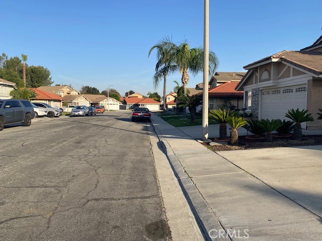 Residential Lease for rent at 14733 Westward, Fontana CA featuring 3 beds and 2 baths
