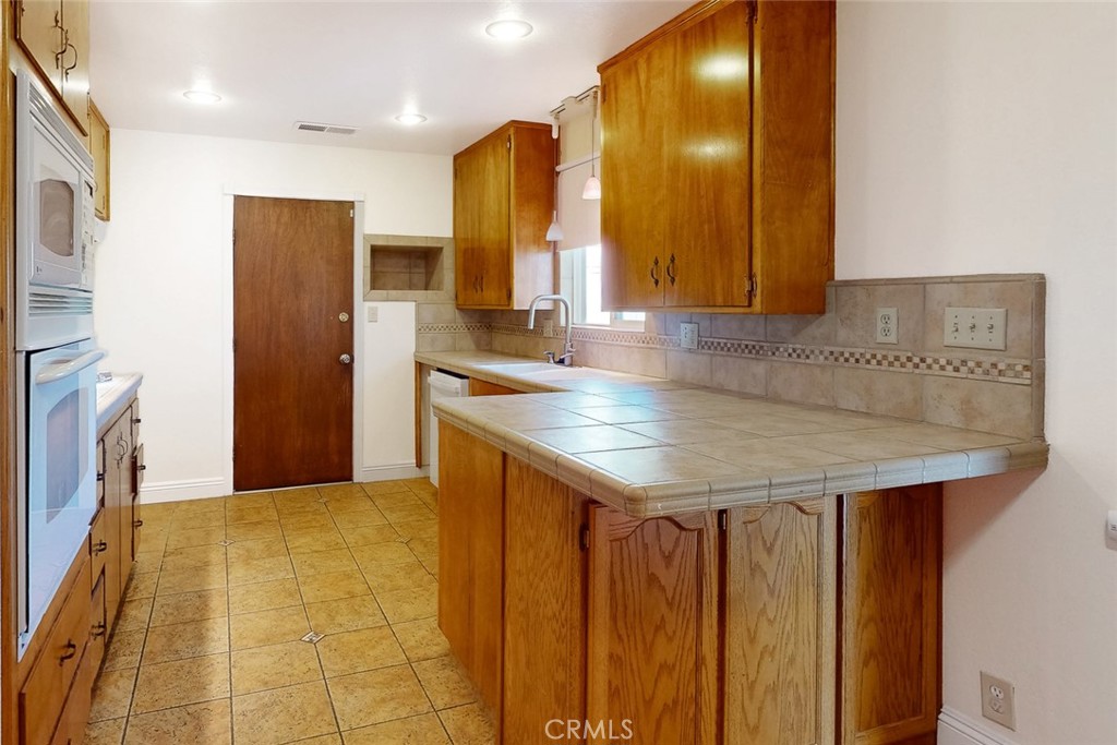 Residential for sale at 2 Linda, Oroville CA featuring 3 beds and 2 baths