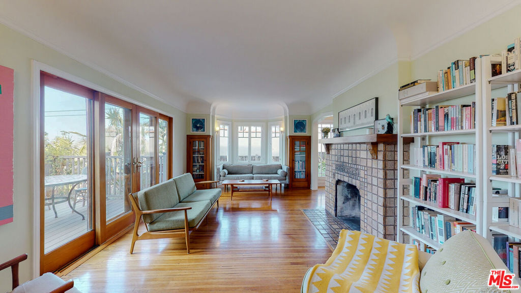 Residential Lease for rent at 3627 Crestmont Avenue, Los Angeles, Los Angeles County CA featuring 4 beds and 3 baths