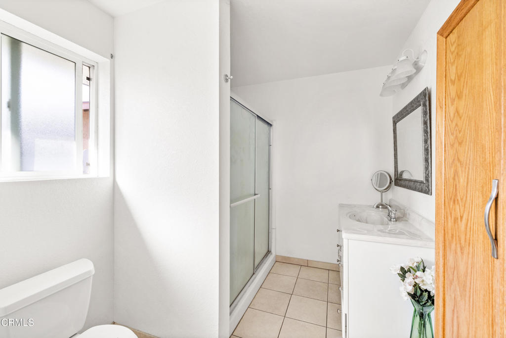 Residential for sale at 905 Kumquat Place, Oxnard CA featuring 4 beds and 4 baths