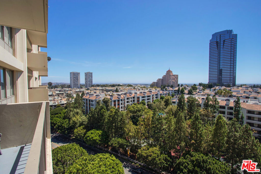 Residential Lease for rent at 2170 Century Park East 1407, Los Angeles, Los Angeles County CA featuring 2 beds and 2 baths