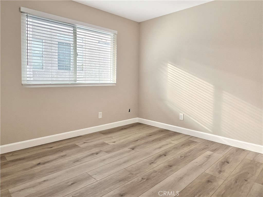 Residential Lease for rent at 16941 Sims #B Lane B, Huntington Beach CA featuring 2 beds and 1 bath