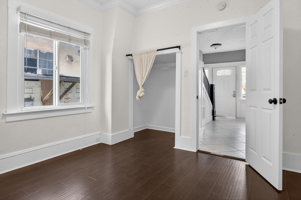 Residential for sale at 210 210 Chanslor Ave, Richmond CA featuring 4 beds and 2 baths