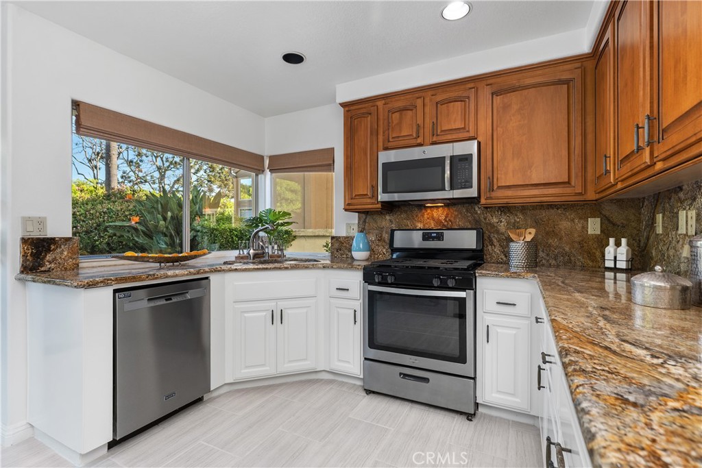 Residential for sale at 20 Vienna, Laguna Niguel CA featuring 3 beds and 3 baths