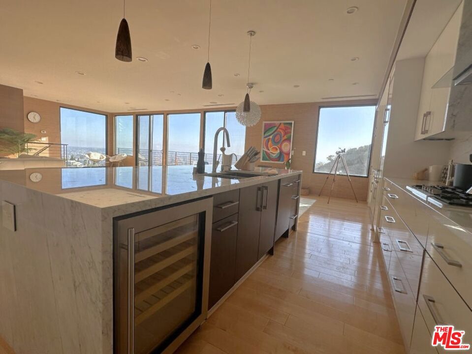 Residential Lease for rent at 9300 Warbler Way, Los Angeles CA featuring 3 beds and 4 baths