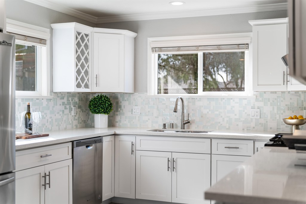 Residential for sale at 633 633 N P St, Livermore CA featuring 3 beds and 2 baths