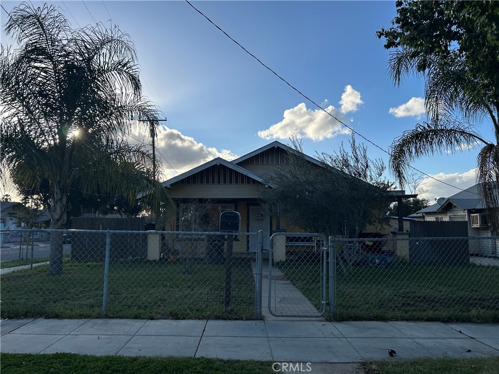 Residential for sale at 3393 Eucalyptus Avenue, Riverside CA featuring 3 beds and 1 bath