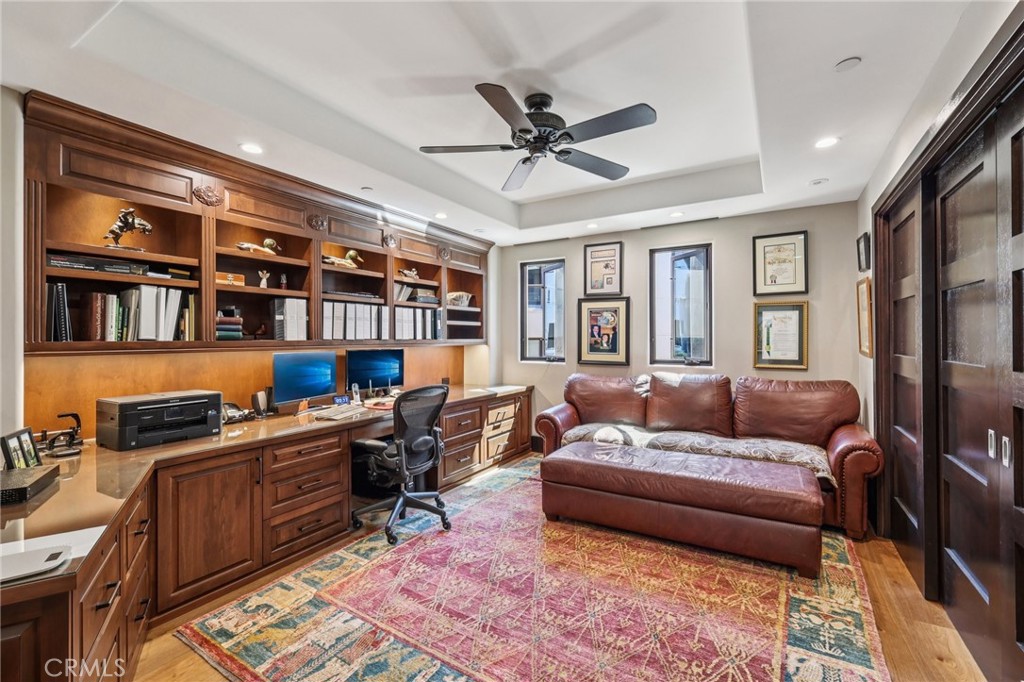 Residential Lease for rent at 357 Coast Boulevard S, La Jolla CA featuring 4 beds and 5 baths
