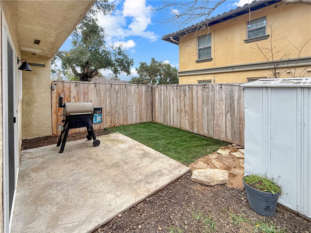 Residential for sale at 9780 Las Lomas, Atascadero CA featuring 2 beds and 2 baths