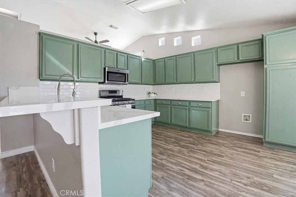 Active for sale at Hesperia, CA, Hesperia, CA CA and 2 baths