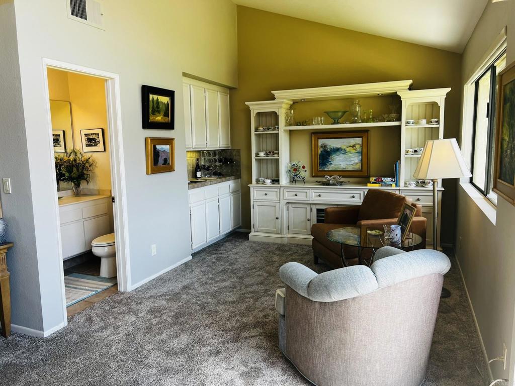 Residential Lease for rent at 2505 Navarra Dr. 326, Carlsbad CA featuring 2 beds and 3 baths