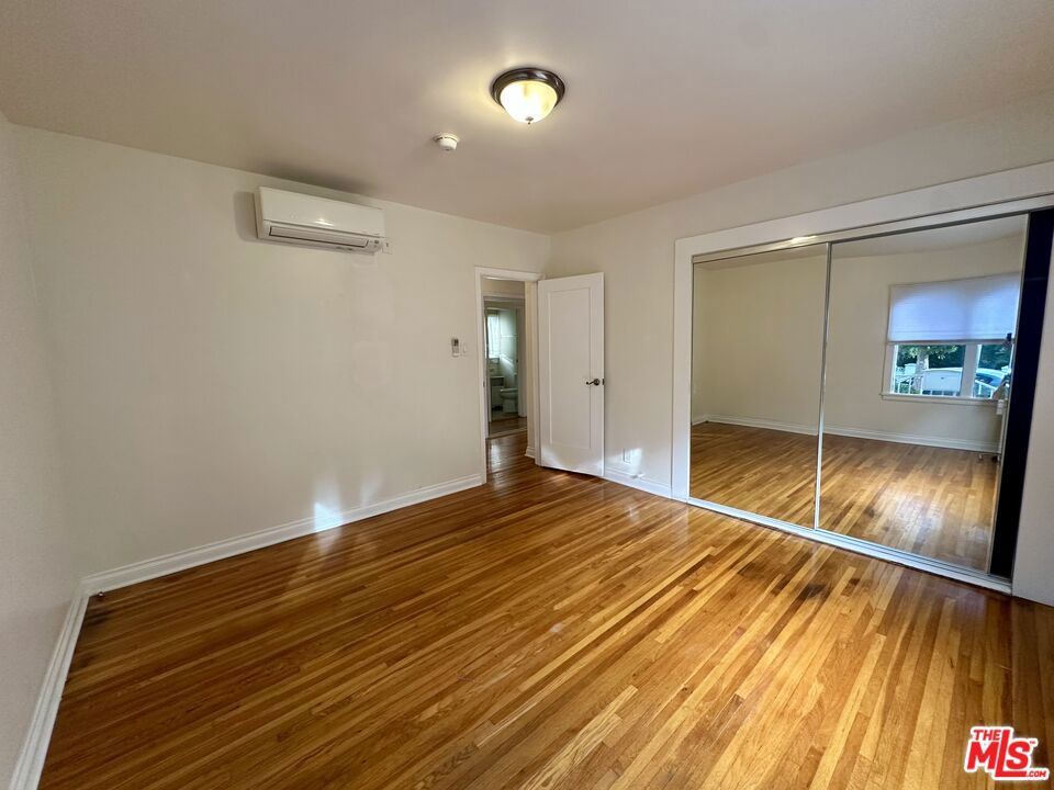 Residential Lease for rent at 1252 S Burnside Avenue, Los Angeles, Los Angeles County CA featuring 2 beds and 1 bath