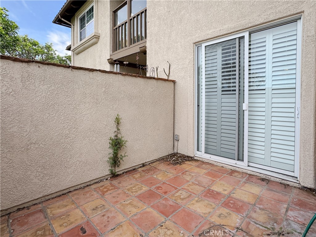 Residential Lease for rent at 13313 Verona, Tustin CA featuring 2 beds and 2 baths