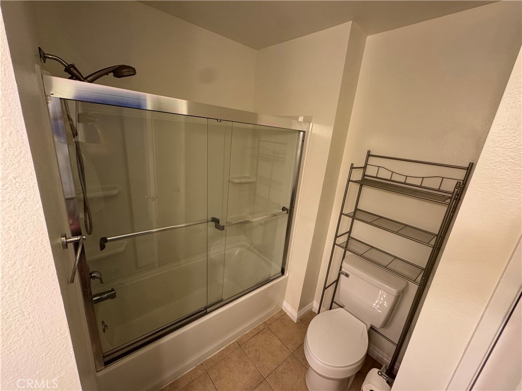 Residential Lease for rent at 1046 Calle Del Cerro 428, San Clemente CA featuring 1 bed and 1 bath