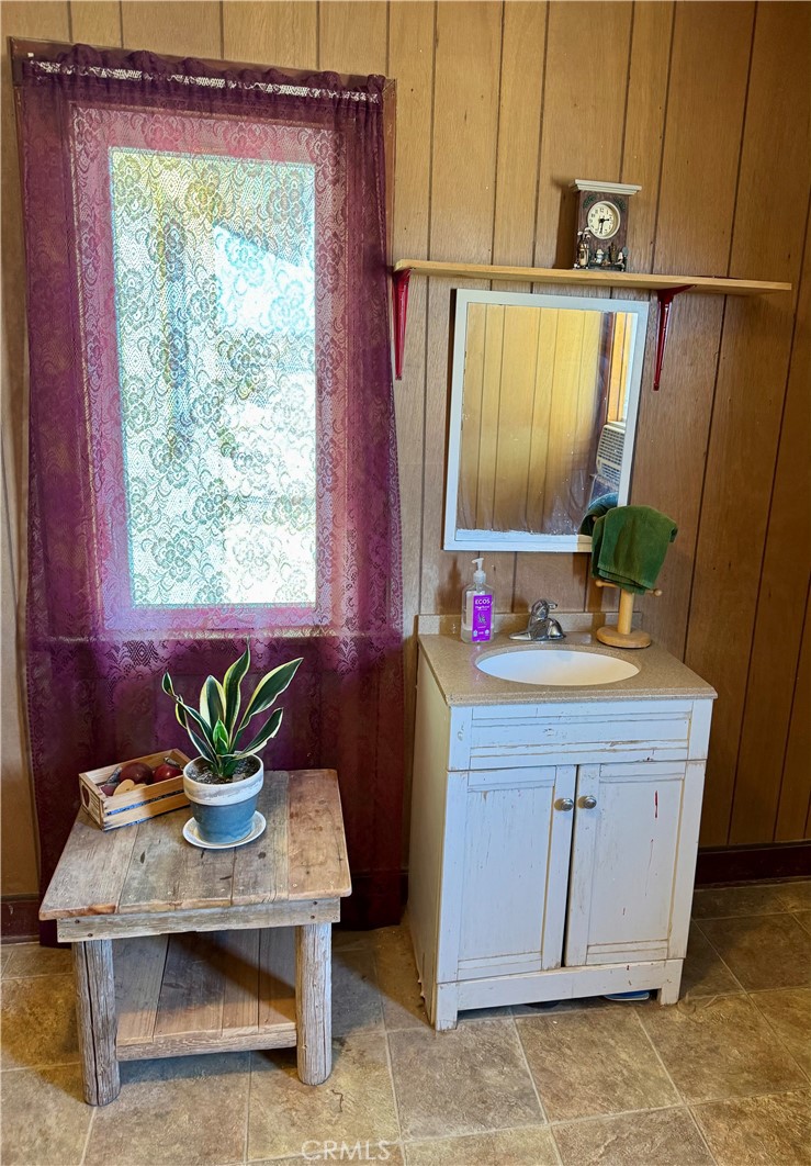 Residential for sale at 4759 Pinto Mountain, 29 Palms CA featuring 2 beds and 1 bath