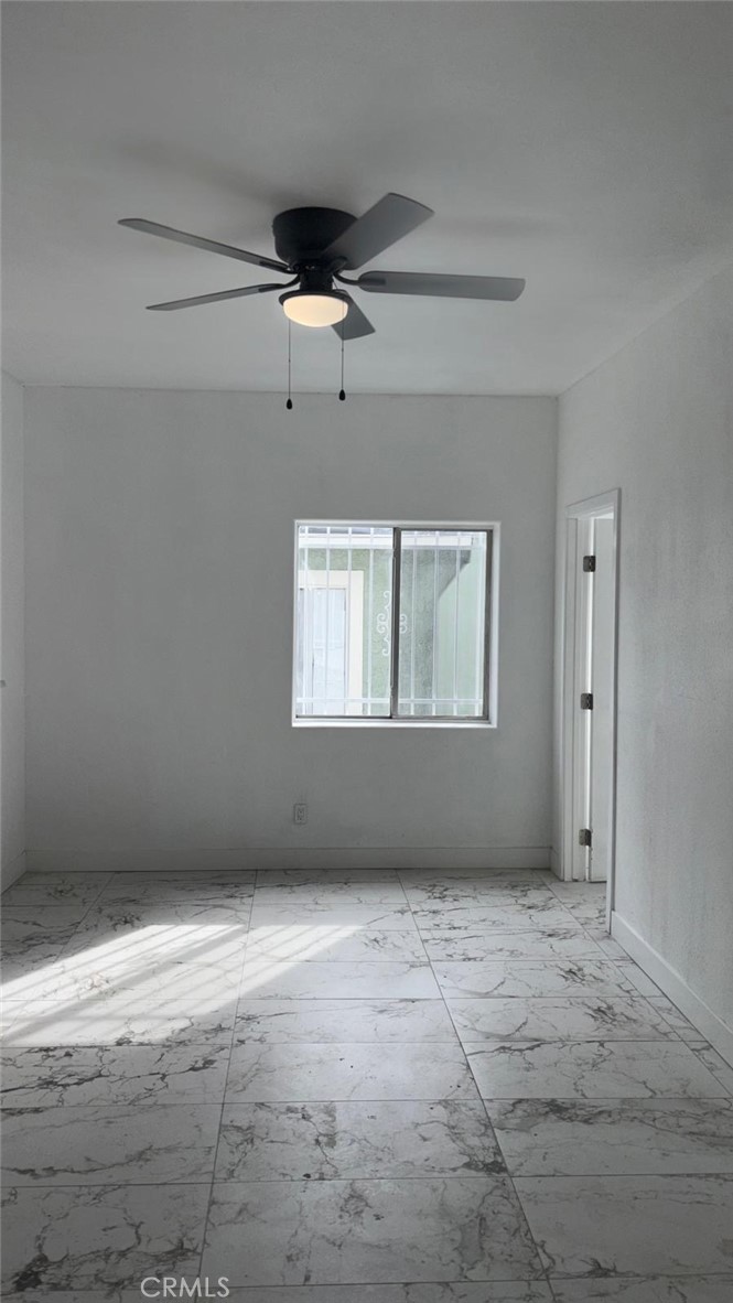 Residential Lease for rent at 4172 Dorsey, Los Angeles, Los Angeles County CA featuring 5 beds and 2 baths