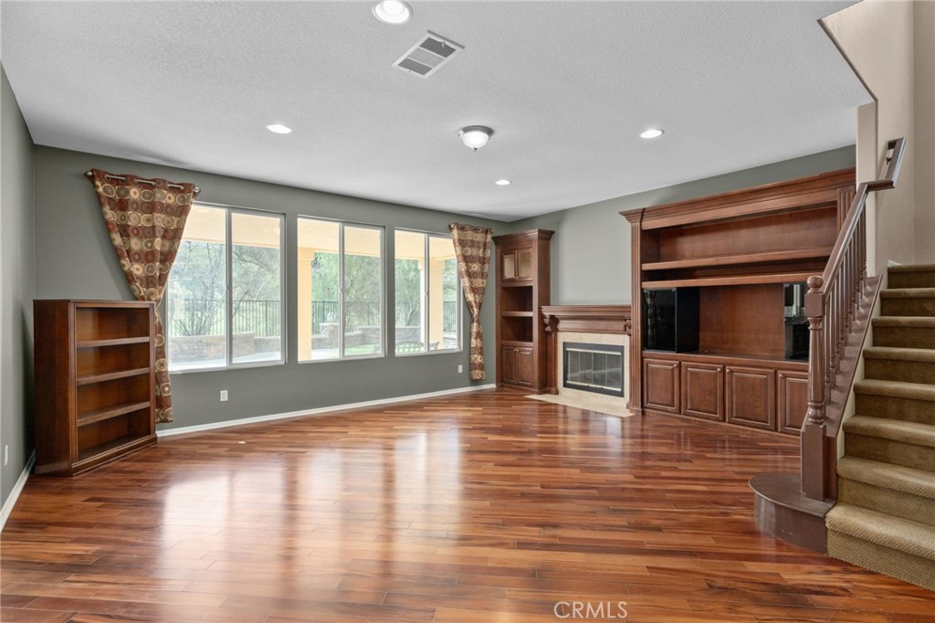 Residential for sale at 35021 Nicklaus Nook, Beaumont CA featuring 5 beds and 4 baths