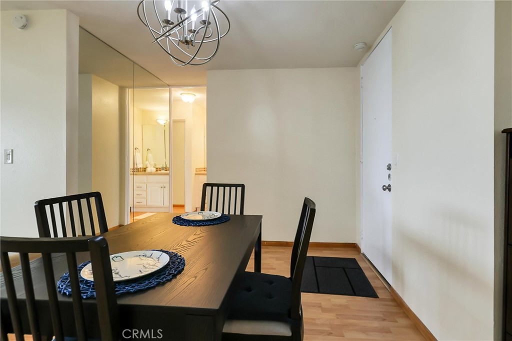 Residential Lease for rent at 6542 Ocean Crest Drive D305, Rancho Palos Verdes CA featuring 1 bed and 1 bath