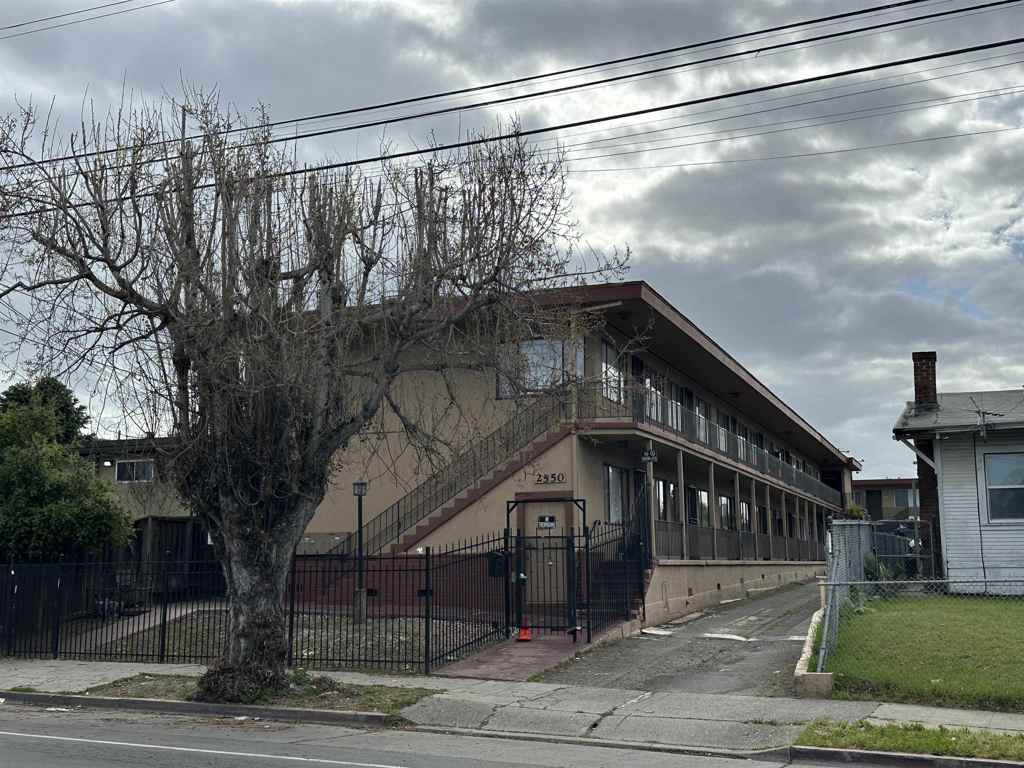 Residential Income for sale at 2550 2550 35th ave, Oakland CA