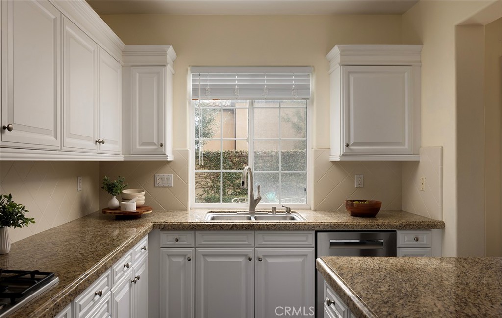 Residential for sale at 18 Via Canero, San Clemente CA featuring 3 beds and 3 baths