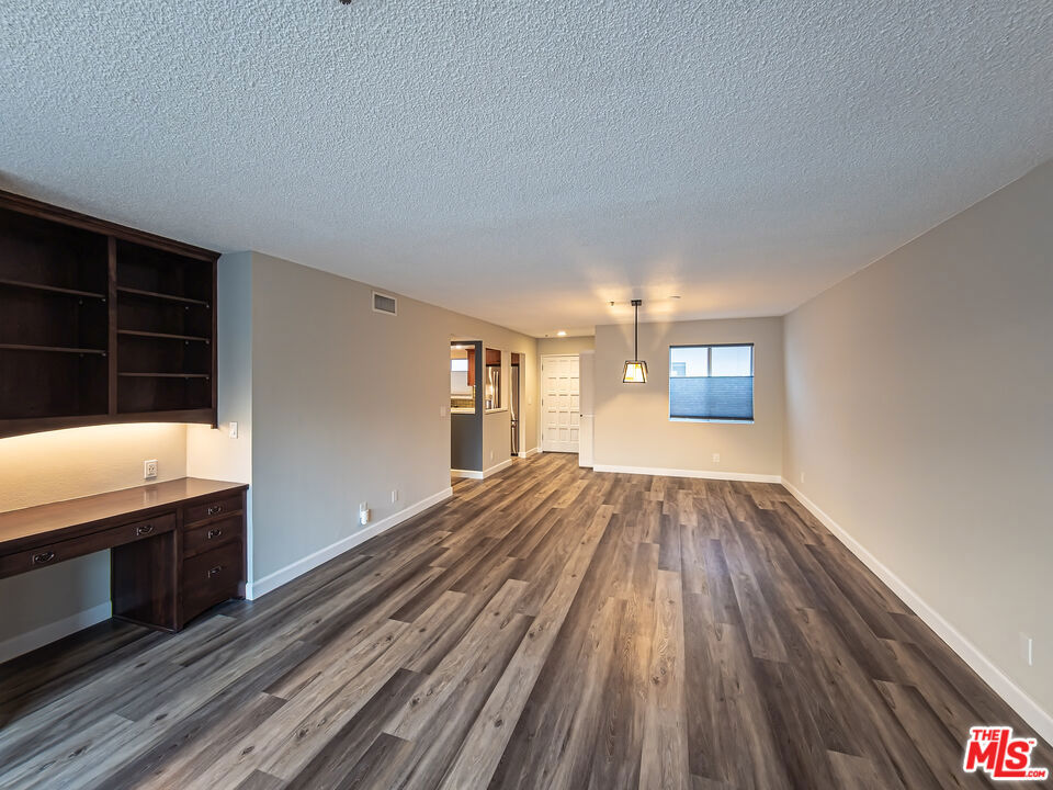 Residential Lease for rent at 625 E Del Mar Boulevard 304, Pasadena CA featuring 2 beds and 2 baths