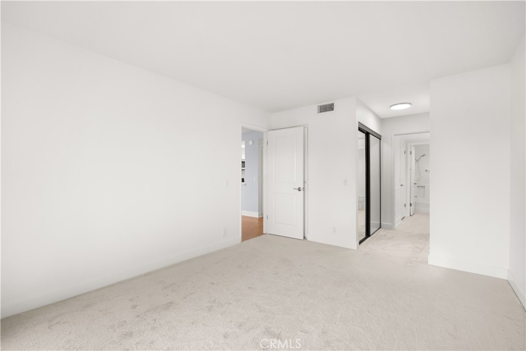 Residential Lease for rent at 33 Brisa Del Lago, Rancho Santa Margarita CA featuring 1 bed and 1 bath