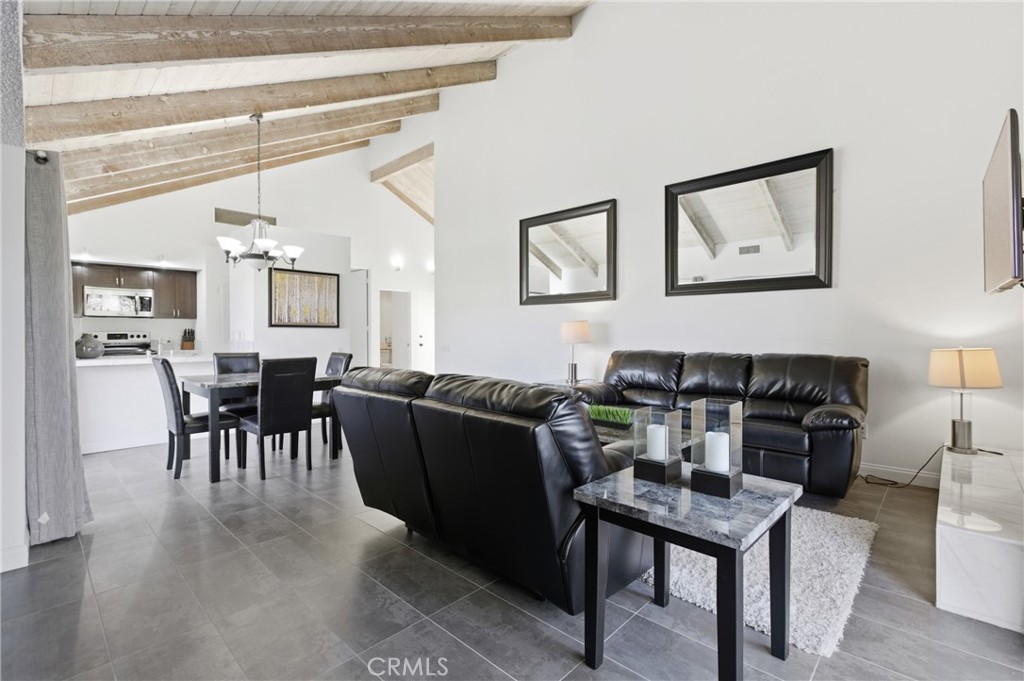 Residential for sale at 450 Sunningdale, Rancho Mirage CA featuring 1 bed and 2 baths