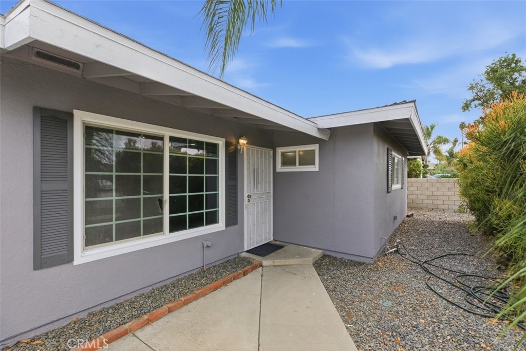Residential for sale at 2875 Washington, Riverside CA featuring 3 beds and 2 baths