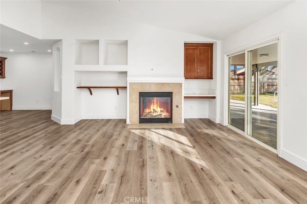 Residential for sale at 11815 Darlington, Bakersfield CA featuring 3 beds and 2 baths