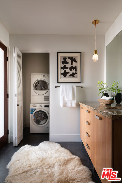 Residential Lease for rent at 460 S Spring Street 1015, Los Angeles, Los Angeles County CA featuring 1 bed and 1 bath