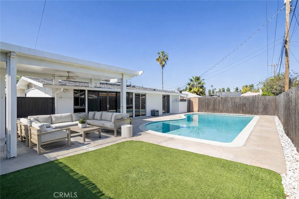 Residential for sale at 724 N Vine, Anaheim CA featuring 5 beds and 3 baths