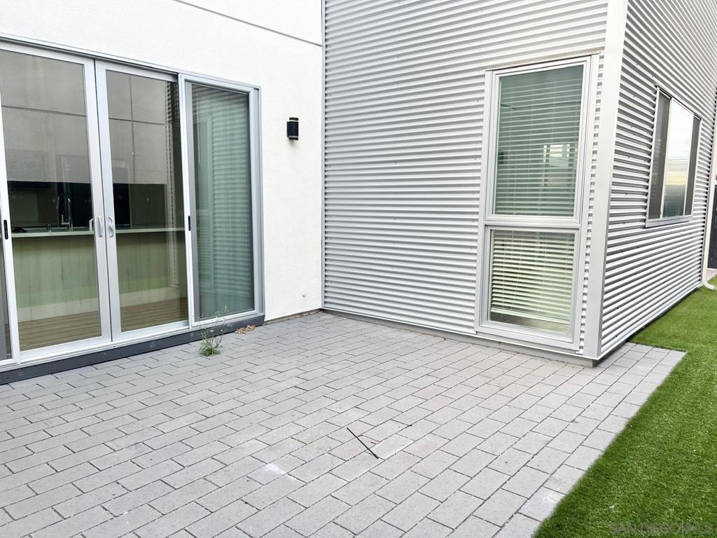 Residential Lease for rent at 1166 Holly 3, Imperial Beach CA featuring 3 beds and 3 baths