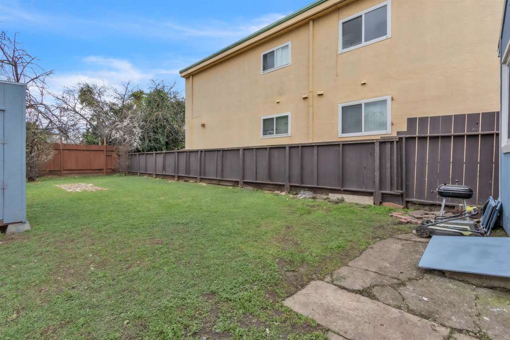 Residential for sale at , Oakland CA featuring 2 beds and 1 bath