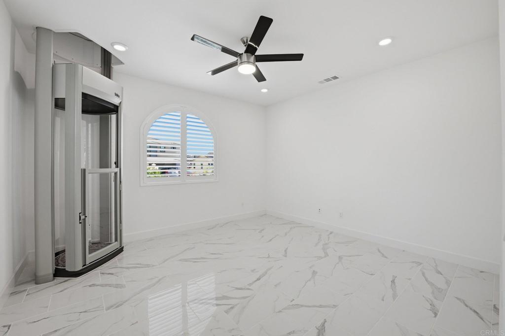 Residential for sale at 911 Lindbergh, San Marcos CA featuring 4 beds and 5 baths