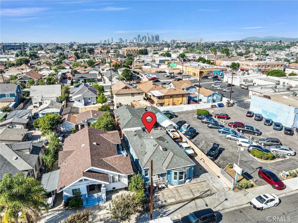 Residential Lease for rent at 127 S Townsend, Los Angeles, Los Angeles County CA featuring 3 beds and 2 baths