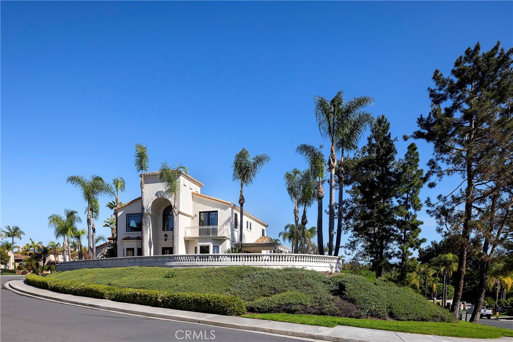 Residential for sale at 14 San Rafael, Laguna Niguel CA featuring 4 beds and 3 baths