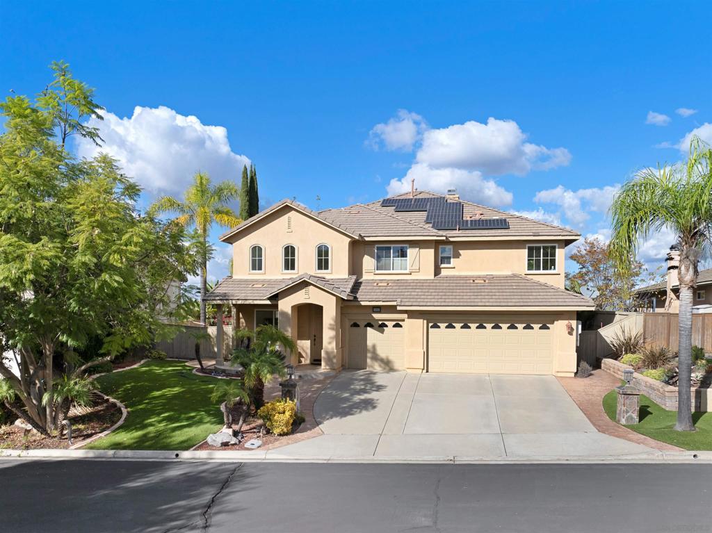 Residential for sale at 10562 Aspen Gln, Escondido CA featuring 5 beds and 3 baths