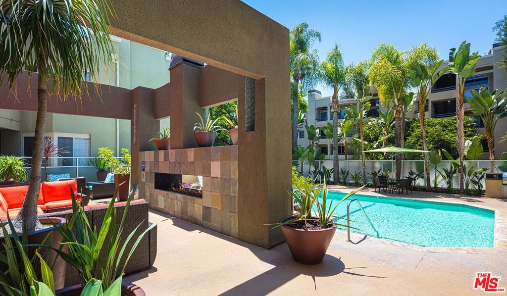 Residential Lease for rent at 1420 Peerless Place 120, Los Angeles, Los Angeles County CA featuring 2 beds and 2 baths