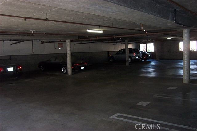 Residential Lease for rent at 811 Java, Inglewood CA featuring 35 beds and 22 baths