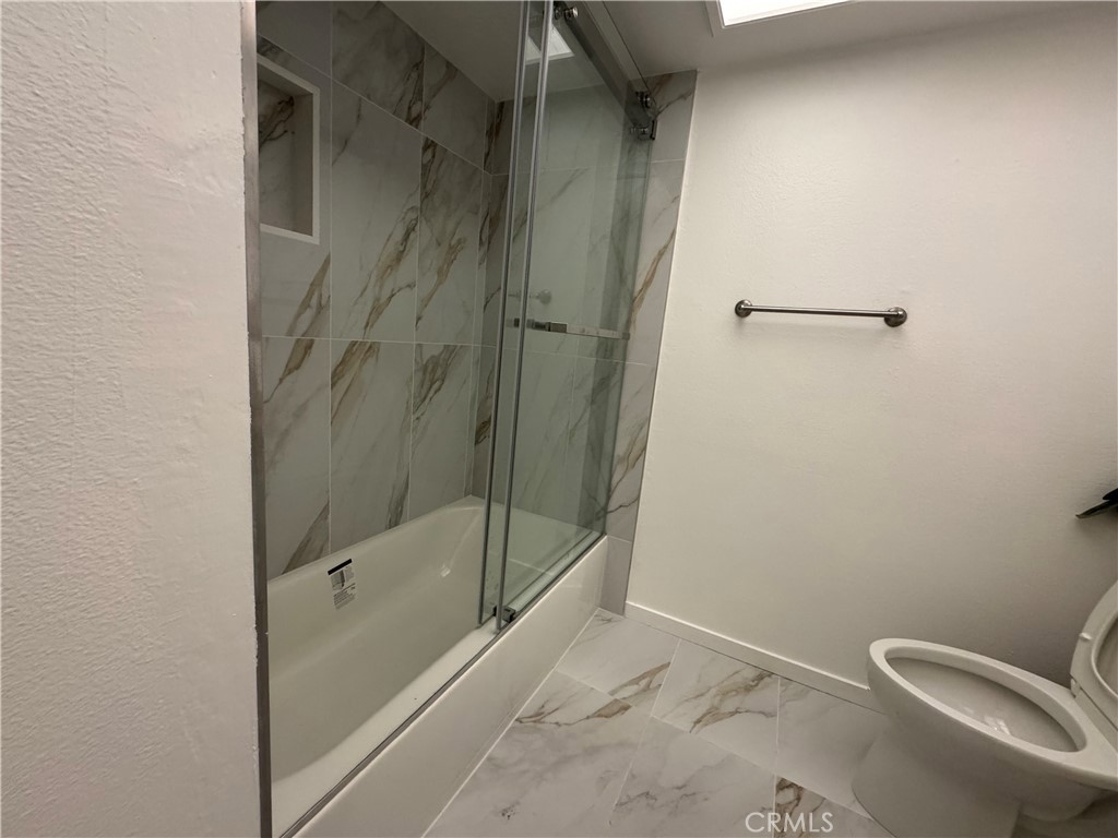 Residential Lease for rent at 5131 San Bernadino, Montclair CA featuring 3 beds and 3 baths