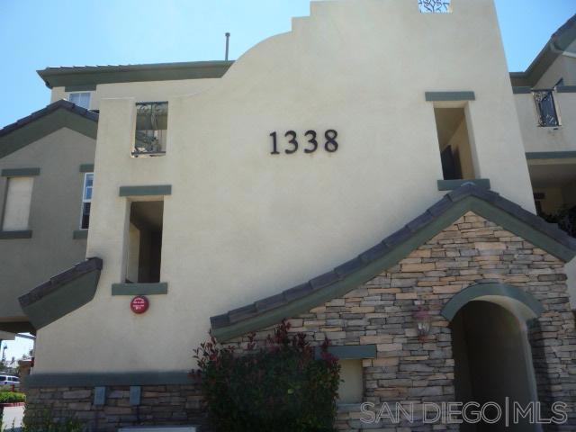 Residential Lease for rent at 1338 Nicolette Avenue 1032, Chula Vista CA featuring 2 beds and 2 baths